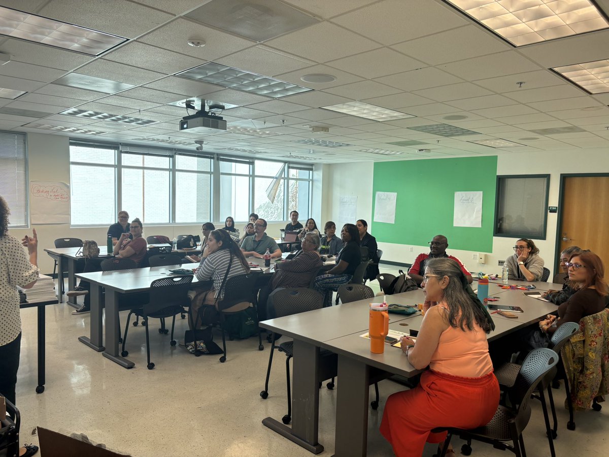 HCPS World and Dual Language tweet media