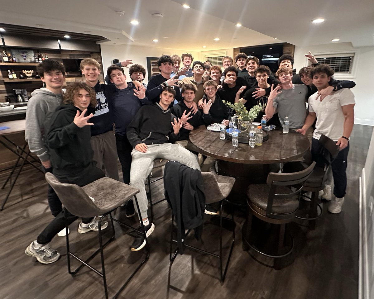 Andrea Thome ❤️📚⚾️ tweet media