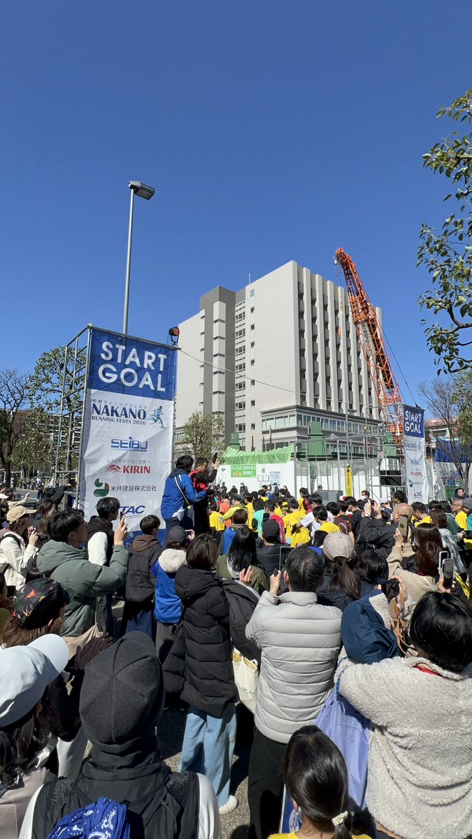 bpo_dm's tweet photo. 中野ランニングフェスタ始まりました🏃
風が少し強く日陰は寒いので、暖かくしてお越しください👍 https://t.co/ztljedJNPO