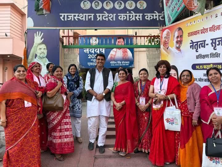 अंतर्राष्ट्रीय महिला दिवस की हार्दिक बधाई व शुभकामनाएँ! 

क्या आप जानते हैं इस दिन अंतर्राष्ट्रीय महिला दिवस क्यों मनाया जाता है?

1908 में अमेरिका के न्यूयॉर्क में महिलाओं ने काम के बेहतर हालात, कम काम के घंटे और वोट देने के अधिकार के लिए आंदोलन किया। बाद में 1910 में जर्मनी की