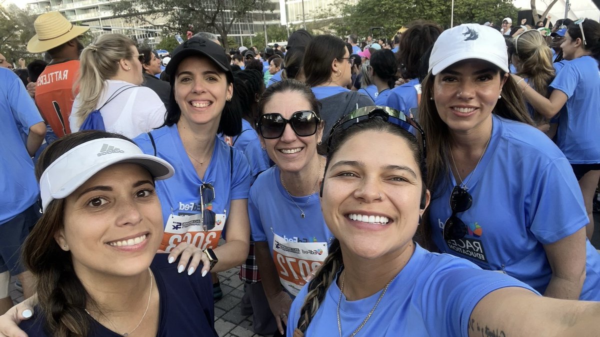 SilverBluffElem's tweet photo. We came. We walked. We ran. We represented. 💪
SBE staff at the EdFed Race for Education 5K… nothing better than colleagues, community, and a beautiful Miami morning. ☀️🏃‍♂️ #YourBestChoiceMDCPS https://t.co/GCyKA2wCJO