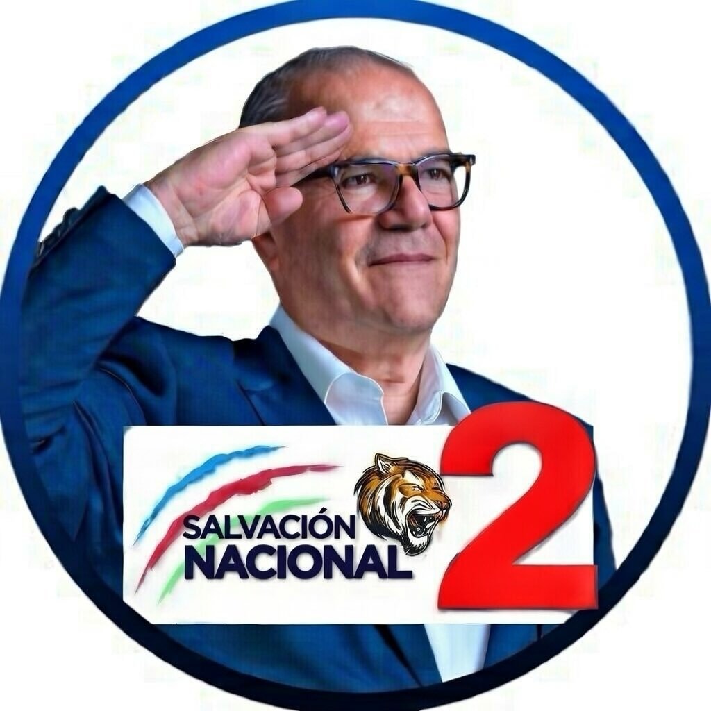 Aún no he decidido por cuál de estos dos personajes de <a href="/MovSalvacionNal/">Salvación Nacional</a> votar este domingo al Senado, <a href="/Enrique_GomezM/">Enrique Gómez</a> y <a href="/CARLOSFMEJIA/">Carlos Felipe Mejía</a>, me ayudan por favor. Tengo claro que a la Cámara apoyaré a <a href="/MiguelPoloP/">MIGUEL ABRAHAM POLO POLO</a> y la consulta la anulo.