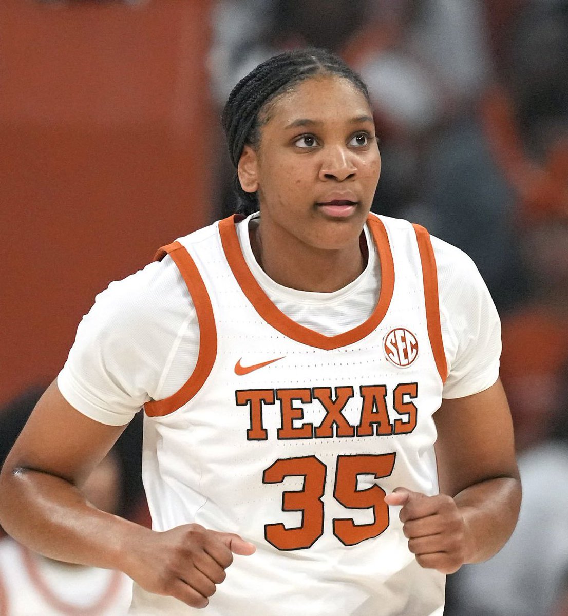 trendyhoopstars's tweet image. MADISON BOOKER VS NO. 24 OLE MISS:

31 PTS
11 RBS
5 AST
3 STL
2 BLK

No. 4 Texas wins, 85-68! 🤘✨