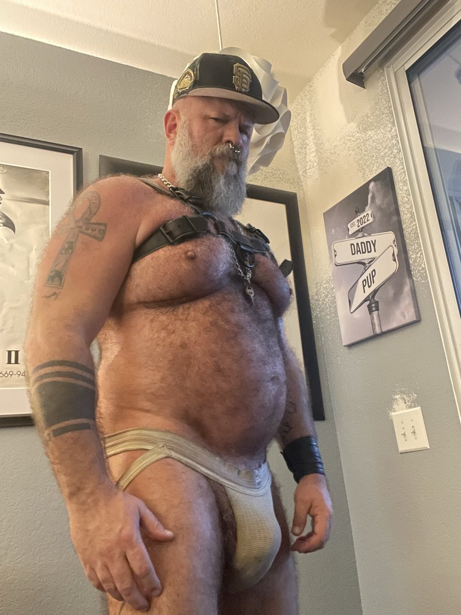 Gorilla DADDY - Austin Eagle, March 21st tweet media