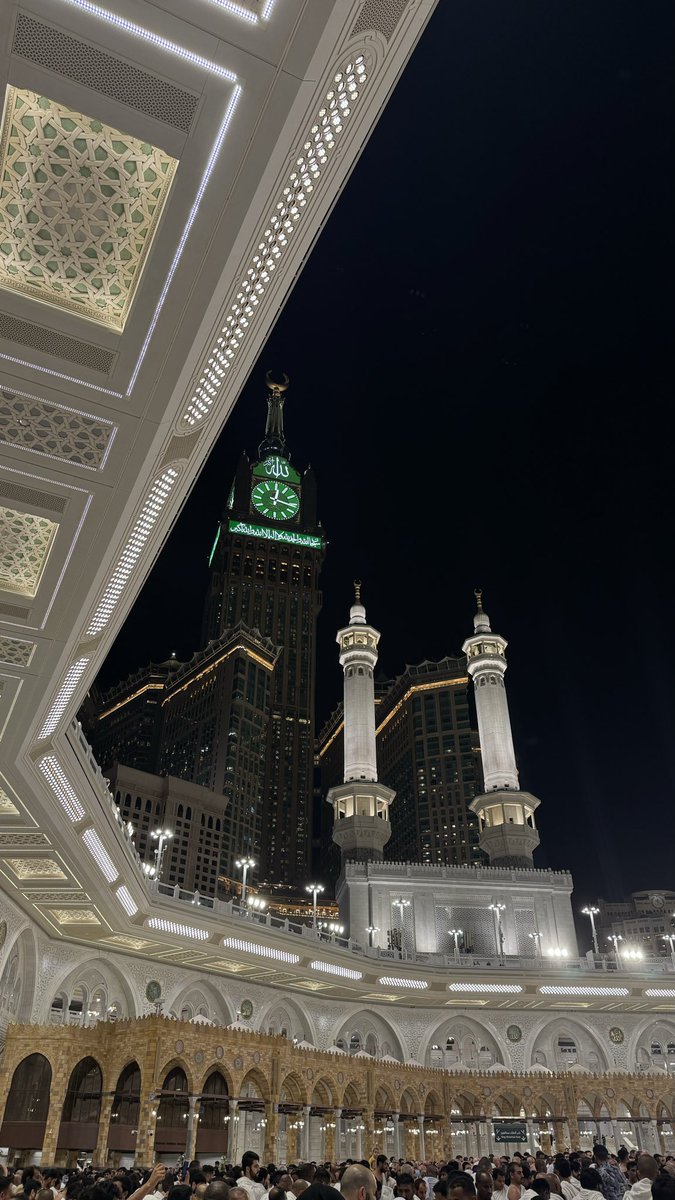 nehal18217898's tweet photo. الحمدلله الذي بلغني هواء مكّه وسكينتها وكتب لي عُمره تسر خاطري في #رمضان https://t.co/H8HMnEvuT4