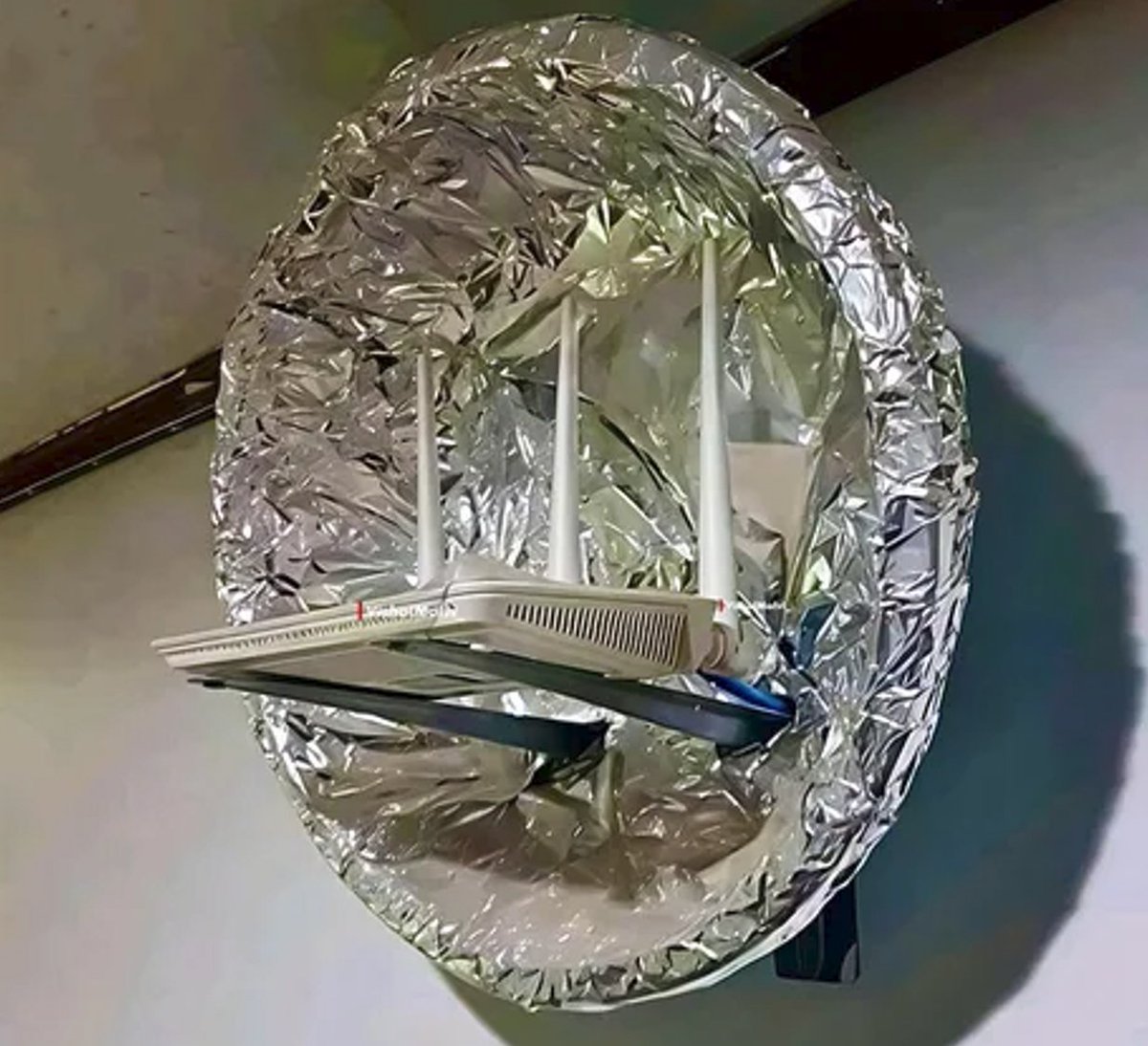 TorGuard tweet media