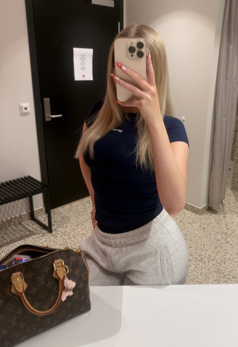 𝓝𝓪𝓽𝓪𝓵𝓲𝓮💸✨💅🏼 tweet media