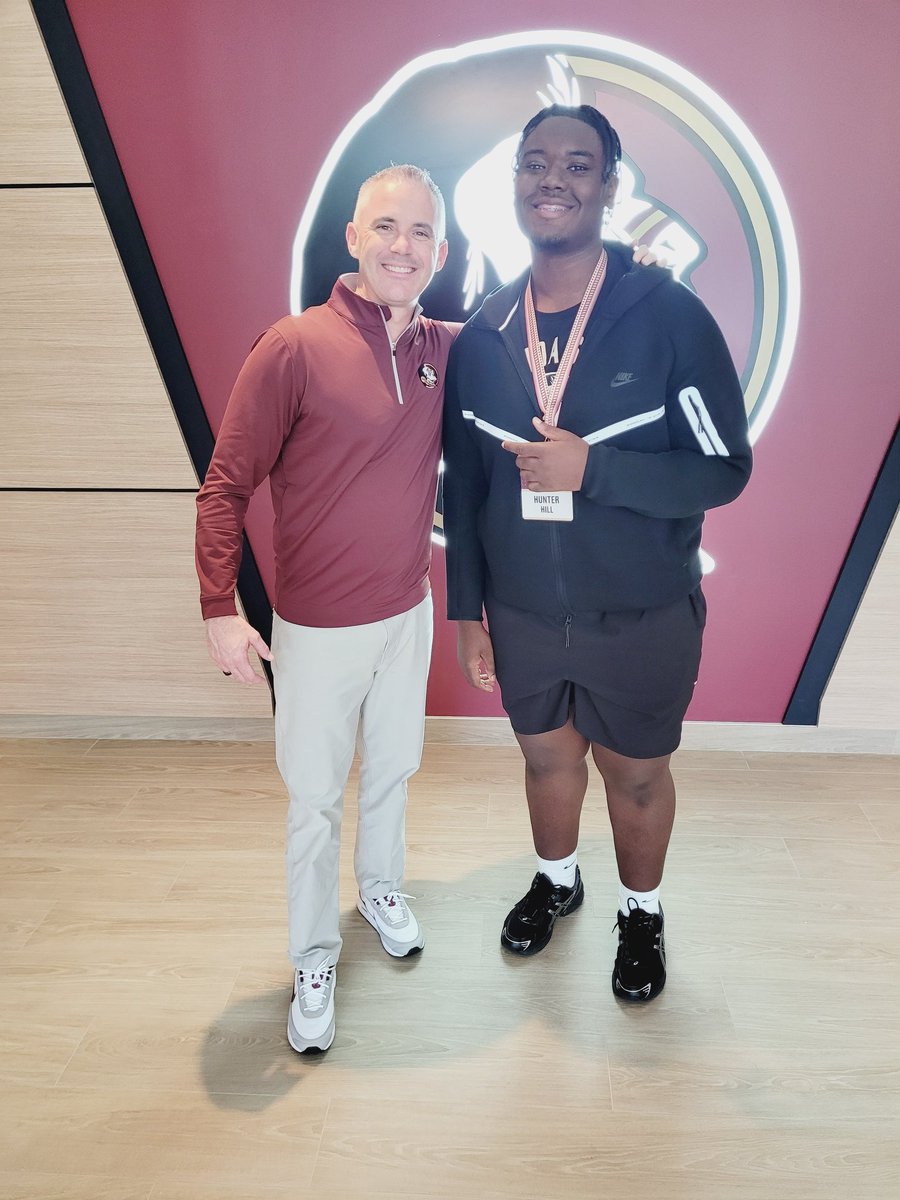 Hunter Hill tweet media