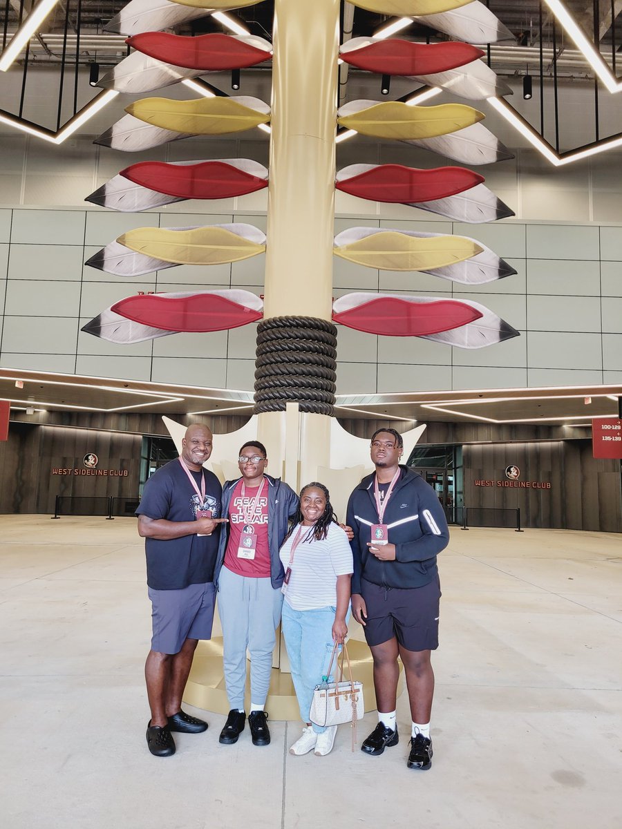 Hunter Hill tweet media