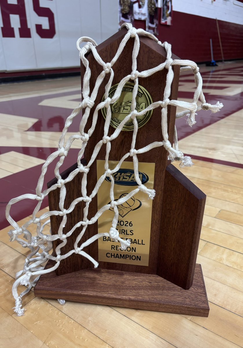grc_hoops's tweet photo. It’s getting a little crowded at the house, but welcome to the family #19! #5Straight #9OutOf10
@CoachRDG @GRC_Athletics_ @GRCStudentMedia @MatthewPCizek @HLpreps @alyxwhite_ https://t.co/KU0m2NysAt