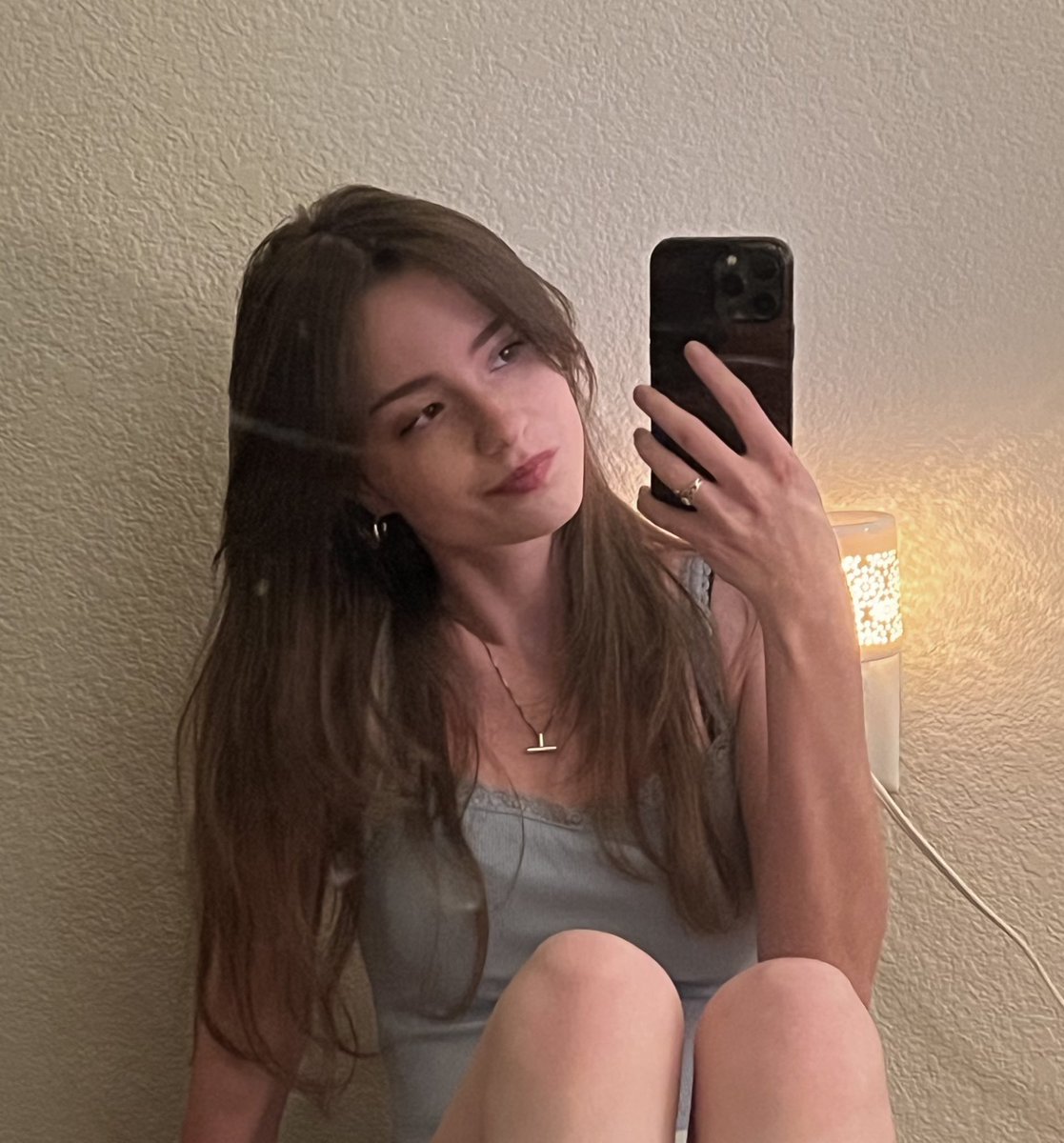 beth tweet media