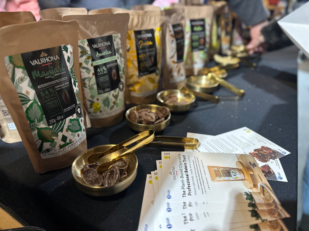 Storelelulu tweet media