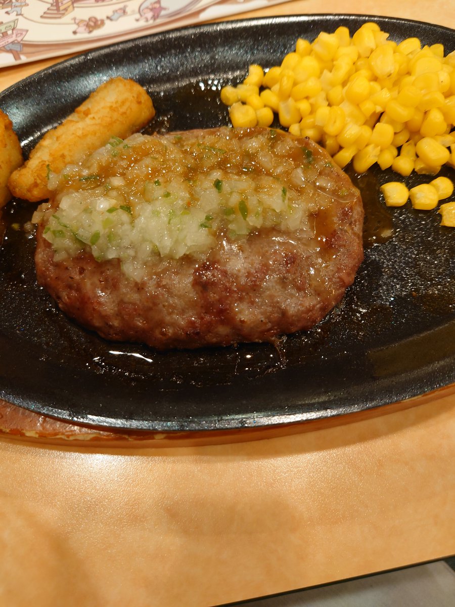 ほかのガルムソースやつ食べたけどやっぱムール貝やな