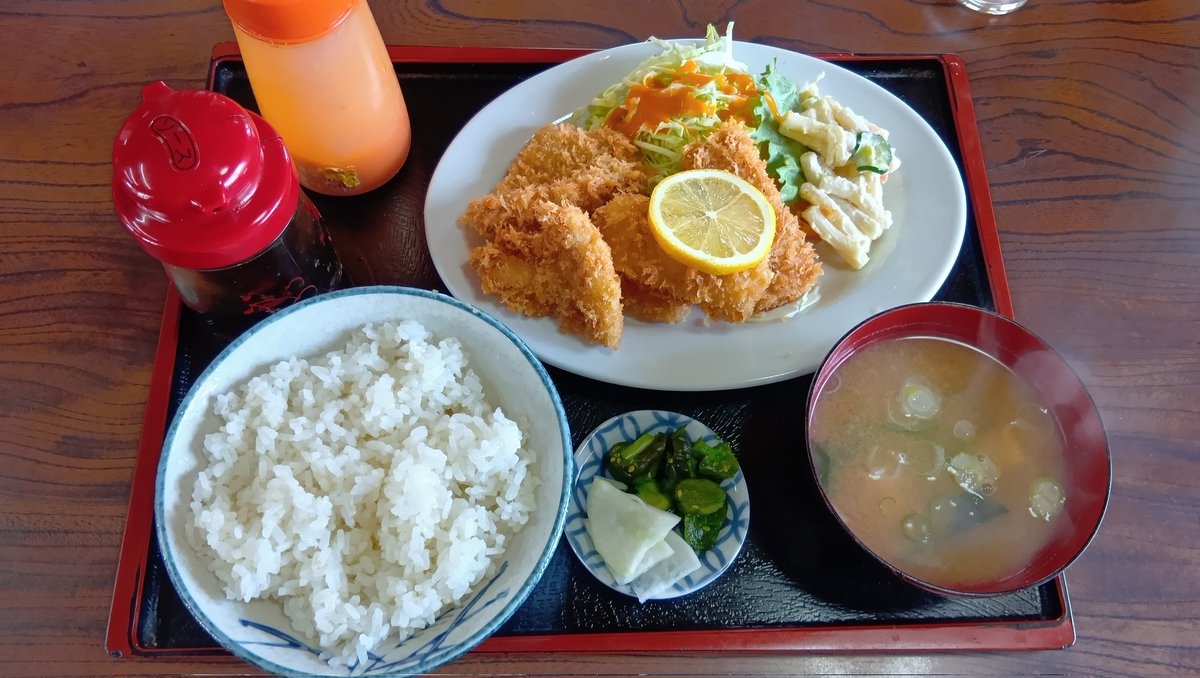 紙一重 tweet media