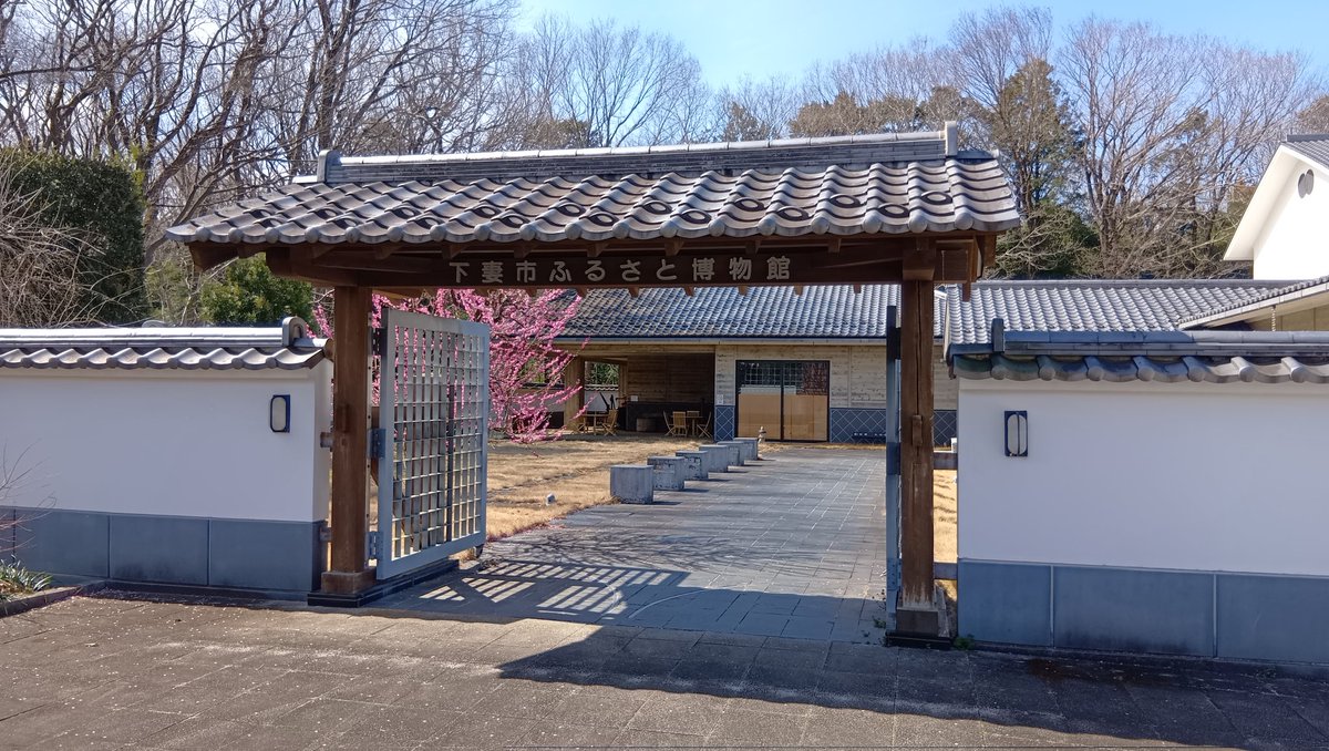 紙一重 tweet media