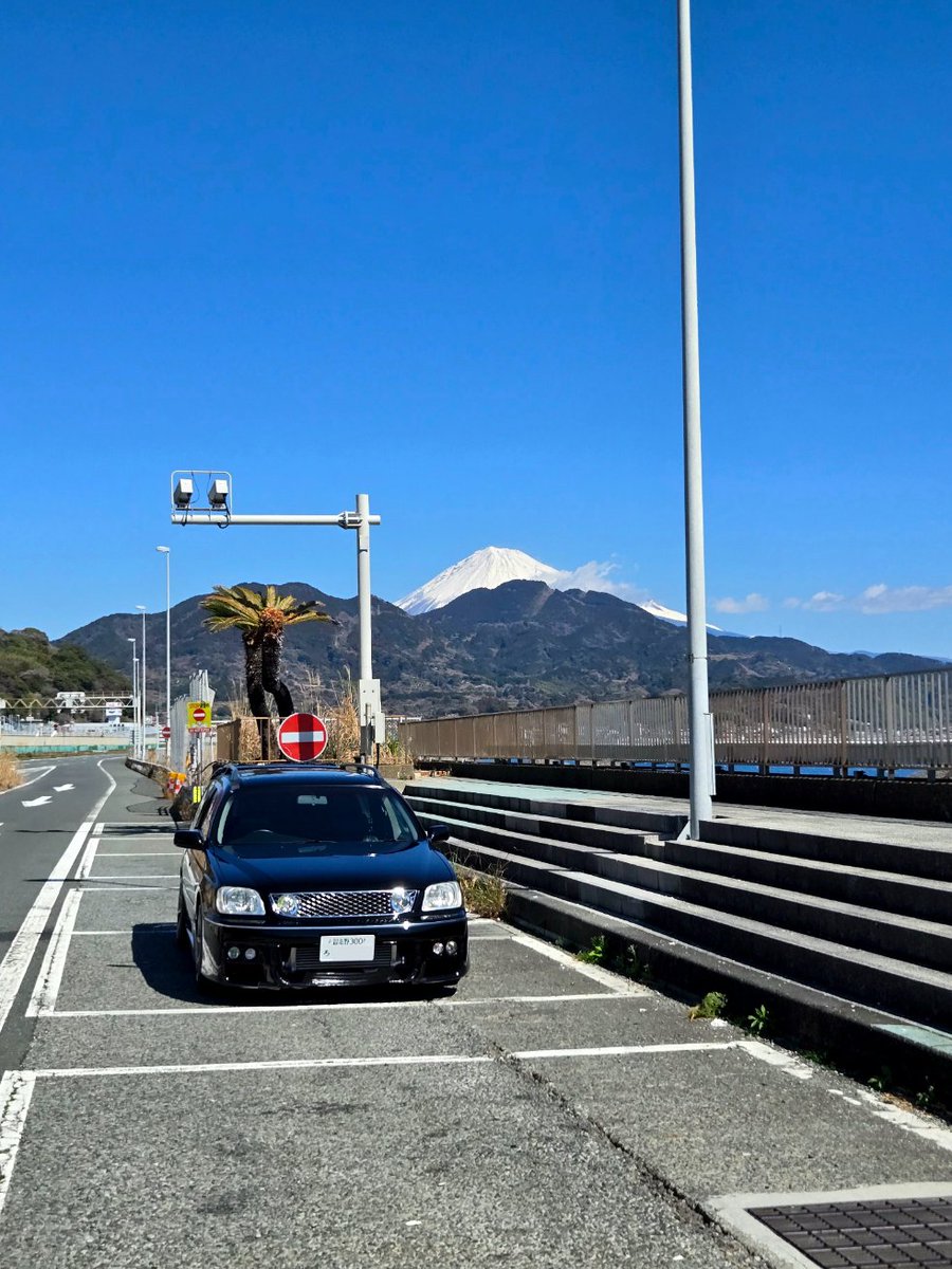 𝛦𝑠𝑐𝑎𝑝𝐸 tweet media