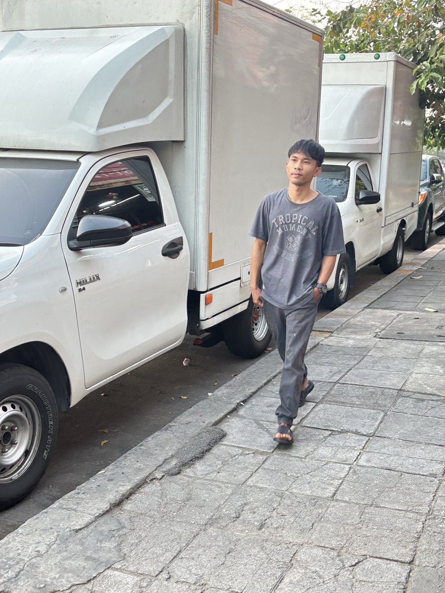 สักวันฉันจะดีพอ tweet media