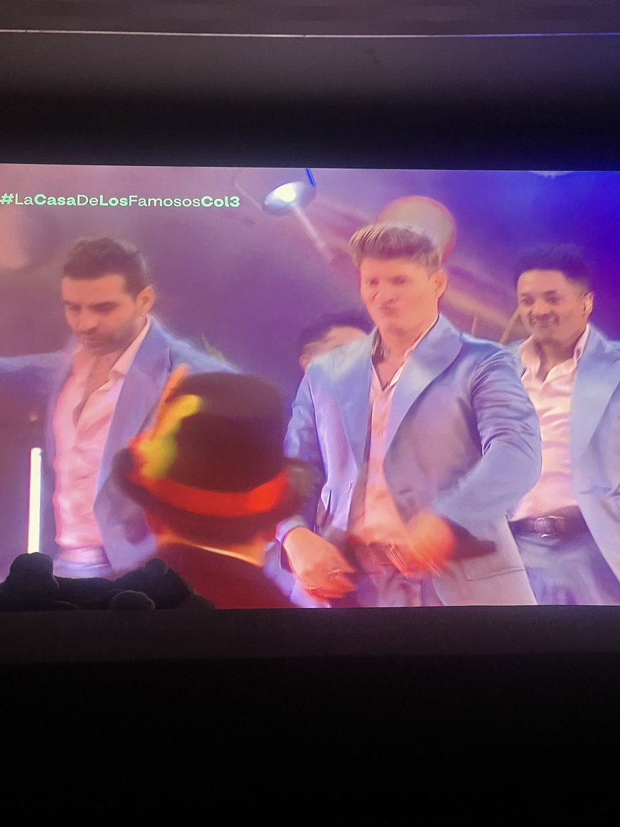 LuisRamirez9810's tweet photo. Verda lo que decía Nicolás no hay presupuesto para los sábado, solo los conoce el jefe.
#lacasadelosfamosos3 #LaCasaDeLosFamososCol https://t.co/hKRBIwym1b