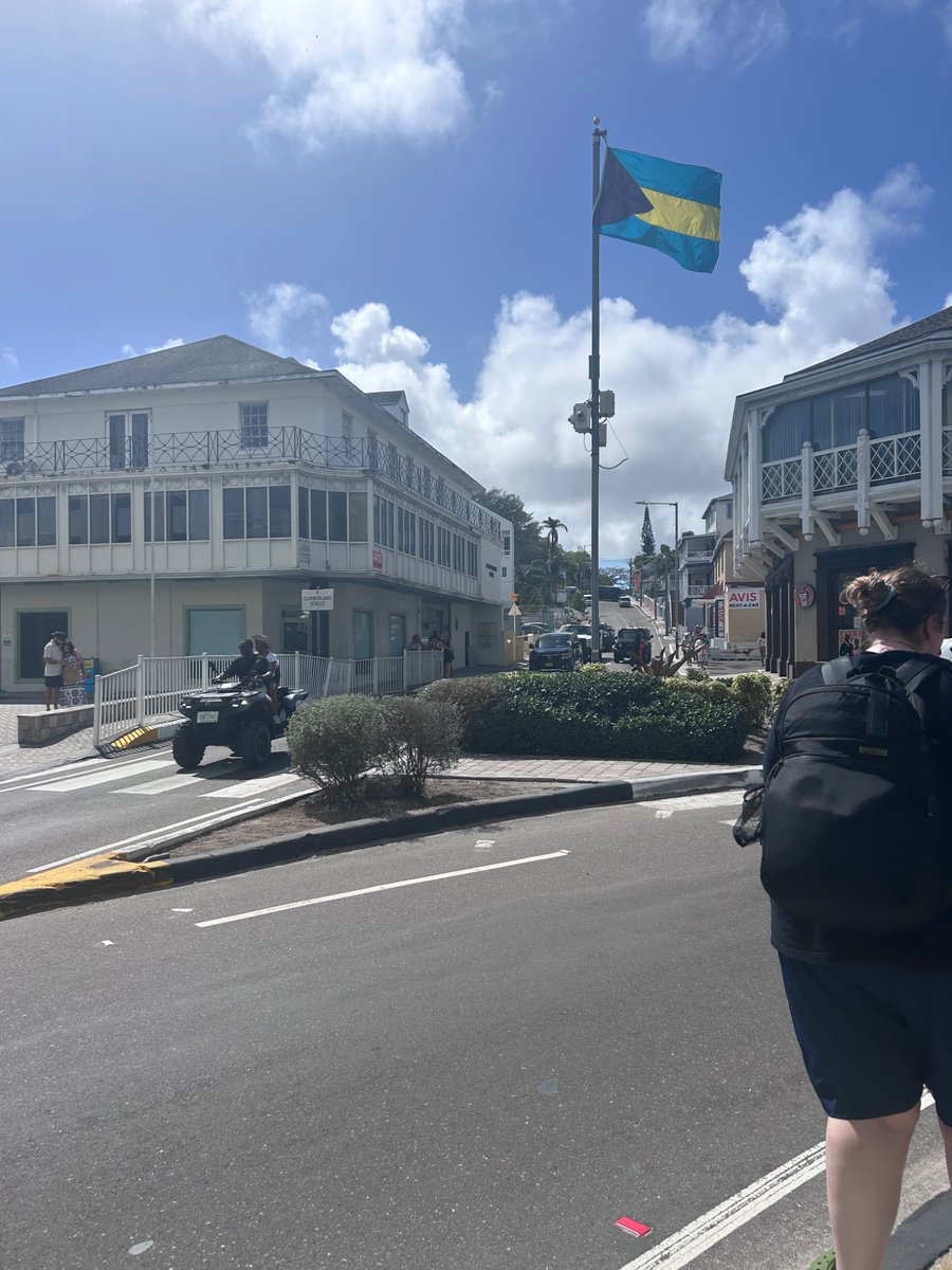 Slinzaay's tweet photo. The greatest experience ever.🇧🇸🩷 https://t.co/hjpwoAitdO