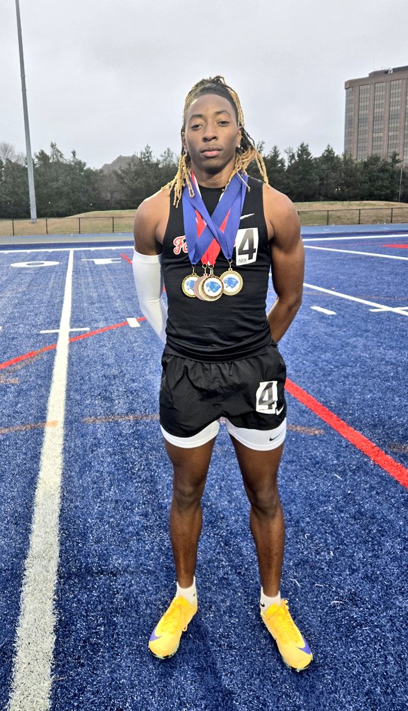 Maurian MiShaw tweet media