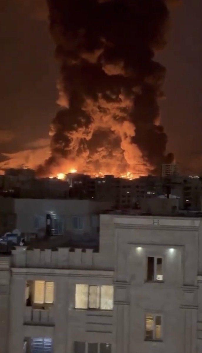 myfaithcoin's tweet photo. Massive explosions rock Tehran as oil depots and fuel facilities erupt in flames after major strikes. #usa #iran #IranWar #IsraelIranWar https://t.co/5L1pwNev1K