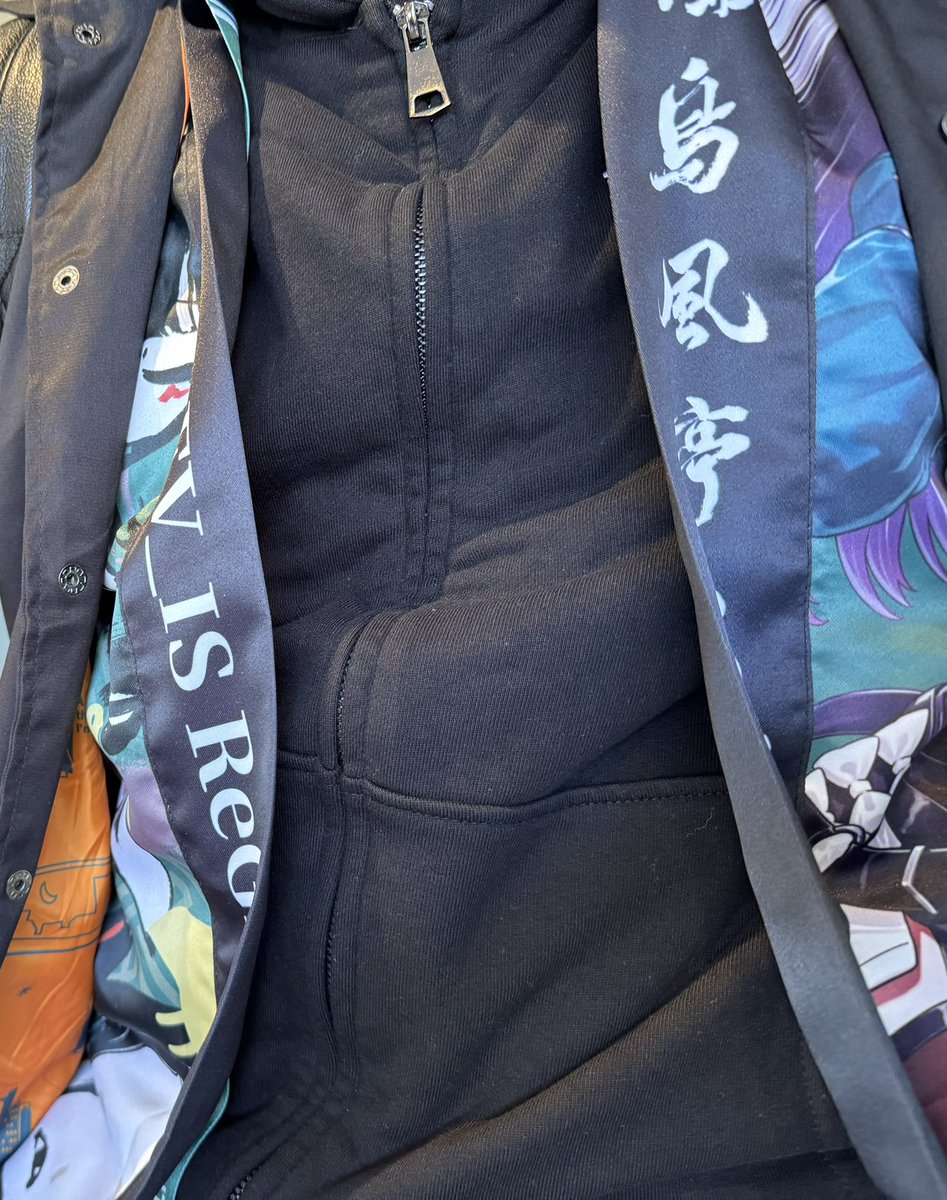 EXPO Fes DAY3
今日はfes stage4に参戦します！
本日の服装はでん同士×星詠みです！👀
開場ギリギリの到着だったのでfes後にエンカしたいです！よろしくお願いします！👀
#見て見てらでんちゃん
#すいちゃんみてみてちょ
#hololivefesEXPO26
