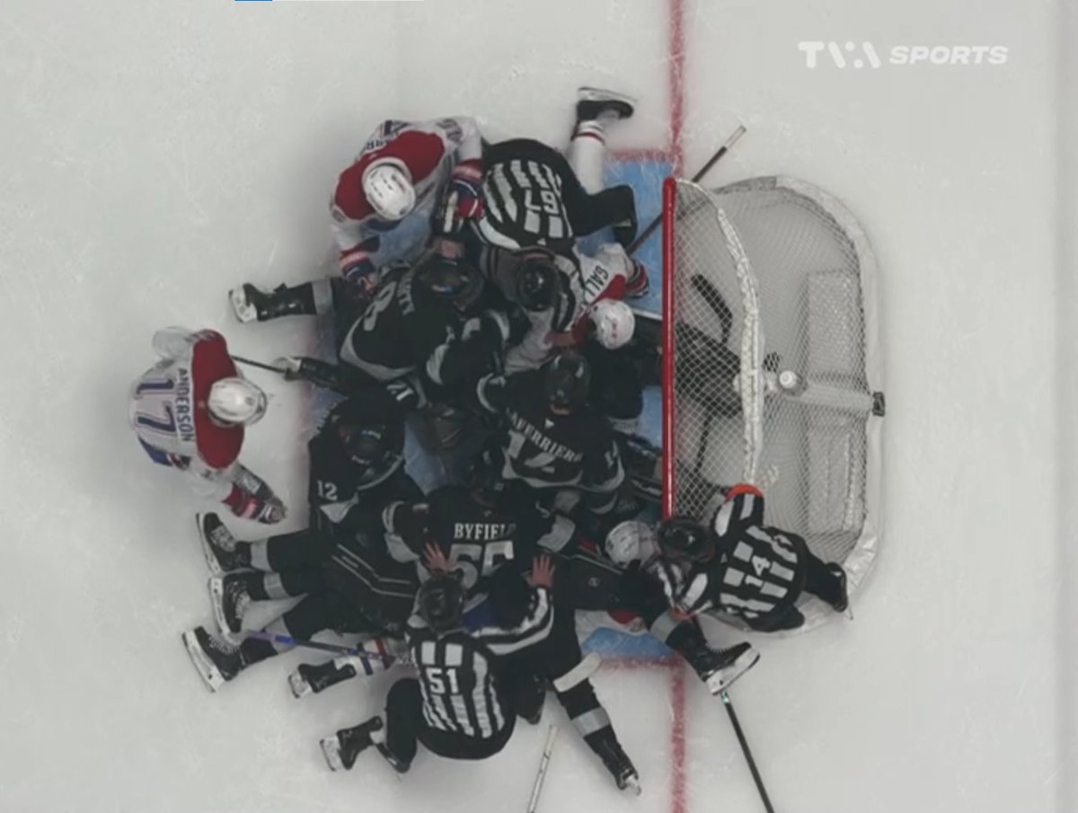 samcrips's tweet photo. fumble recovery by the offense @CanadiensMTL https://t.co/GsTbmRL7LE