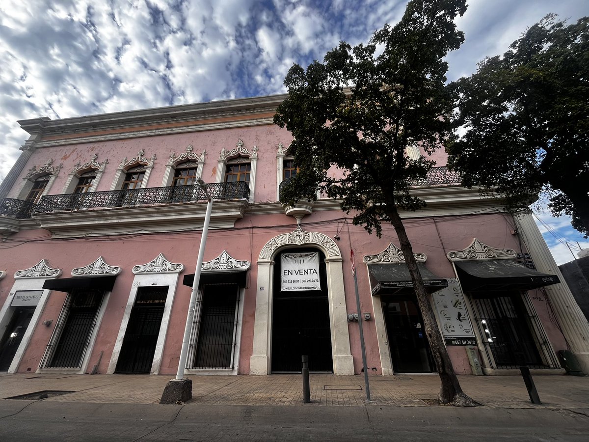 Aquí estuvo tweet media