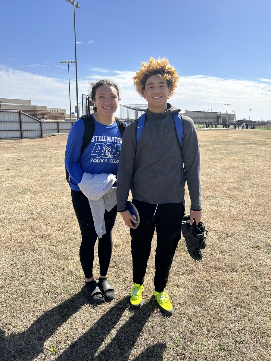 MichelleKolone's tweet photo. It’s been a minute picking up a shot&disc.  Wasn’t my personal best (got lots to work on) but walked away with 1st in discus, and 2nd in shot behind my cousin @Saisuluikolone 

I miss my big bro @MiahKolone being out here, but we got the lil bro @RockyKolone here now💙 

@OklahomanSports @OKPreps 
@get2collegAth @gatorjack72
@legacylegendsS1
@TOP_D1RECRUITS
@Day1toD1 @CoastRecruits
 @Sports_Recruits
@VYPEOK @LineDsoftball @los_stuff @recruitUok