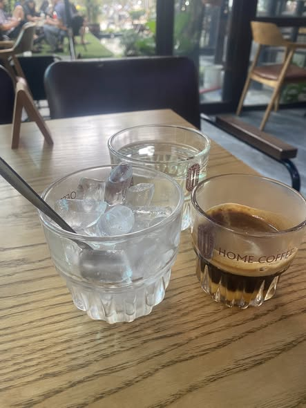 Lee Tuan tweet media