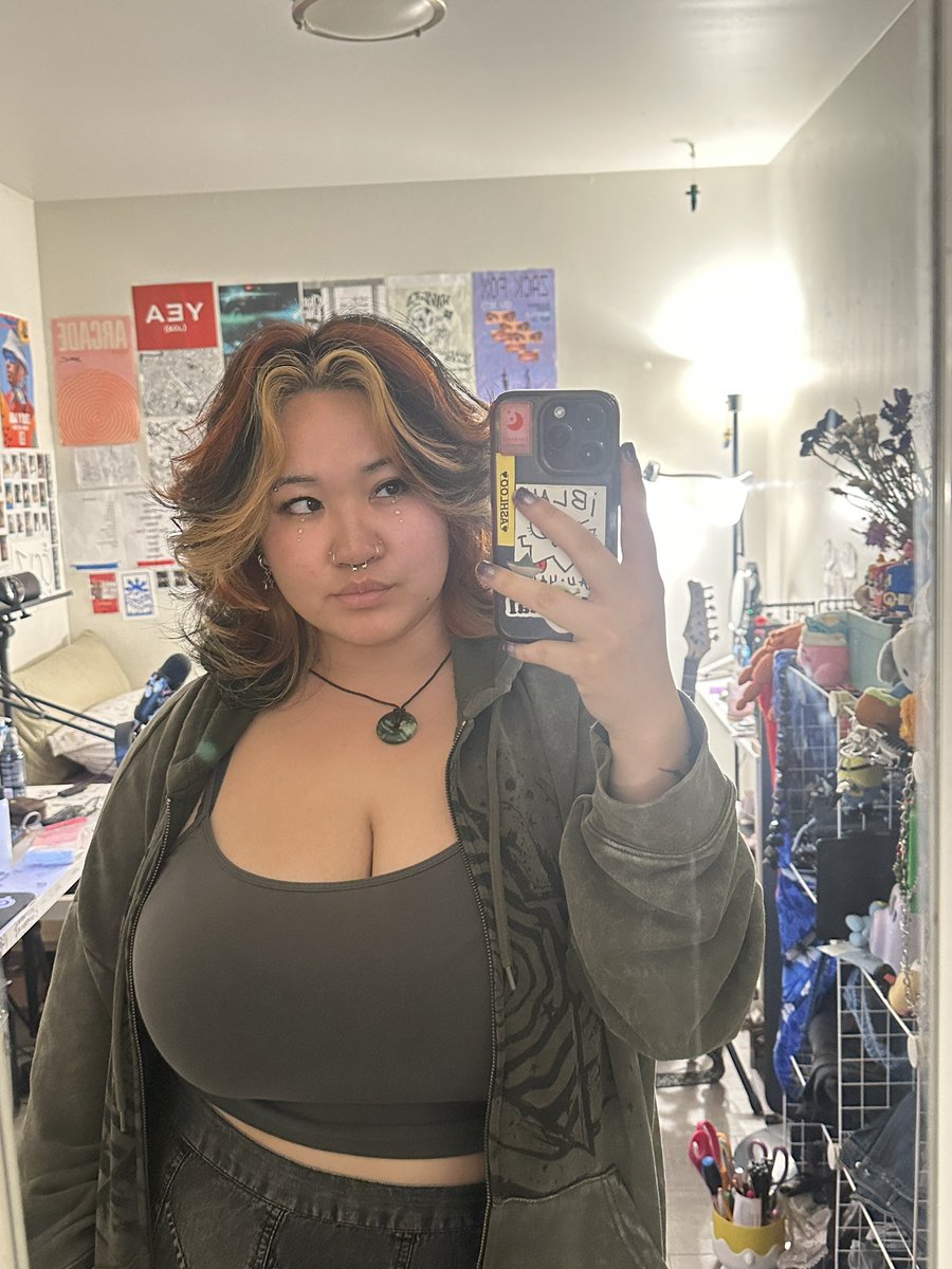 shloo !! tweet media