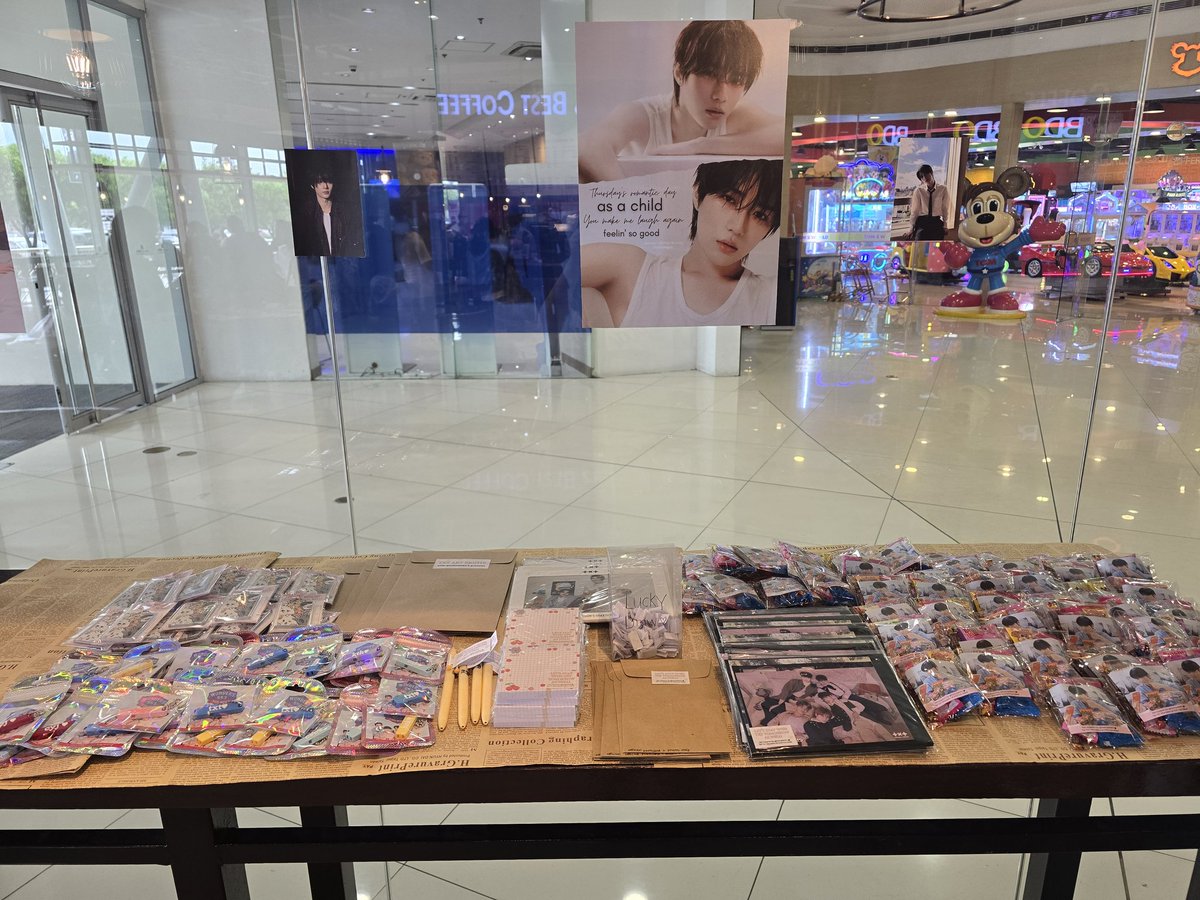 304weekendclub's tweet photo. We're all set for #SoundtrackOfOurSpring!  𖡼.🎧.ೃ࿔*:･

Let’s make today extra special for Beomgyu while spending a fun and memorable time with fellow MOAs!

See you here at Seattle's Best Coffee, SM MOA! 🤎🫶 https://t.co/xiuUlu1WSj