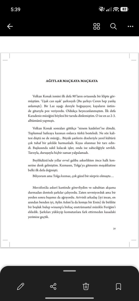 ziyakar's tweet photo. Bir ilk kitap için fazlasıyla öznel, çocuksu ve içten.. Belki birkaç kitabın öncüsü olacak. Ama büyük bir yazar olmayacağıma da göre dramatik veya sansasyonel bir ölümde kült olacak, en çok aranacak eserim de o olacak;) ne dedim ne yazdım hiç bilemedim https://t.co/Y3S6ECfntv