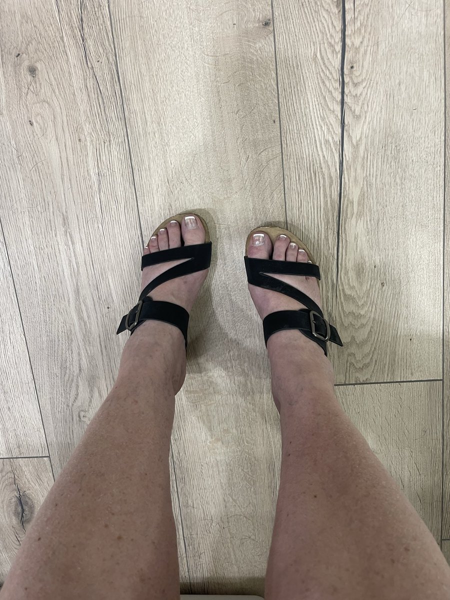 PediForce's tweet photo. Let’s go Hunting
Start with the shoes #runninglate #neighborstoppedby https://t.co/7ZsInPNs0F