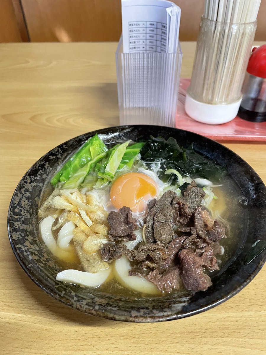 Hide_mingol's tweet photo. 山中湖からこんにちは🗻

自宅から道志みち経由の山中湖

とりあえず吉田（？？）のうどん🍜 https://t.co/5lXI063oAa