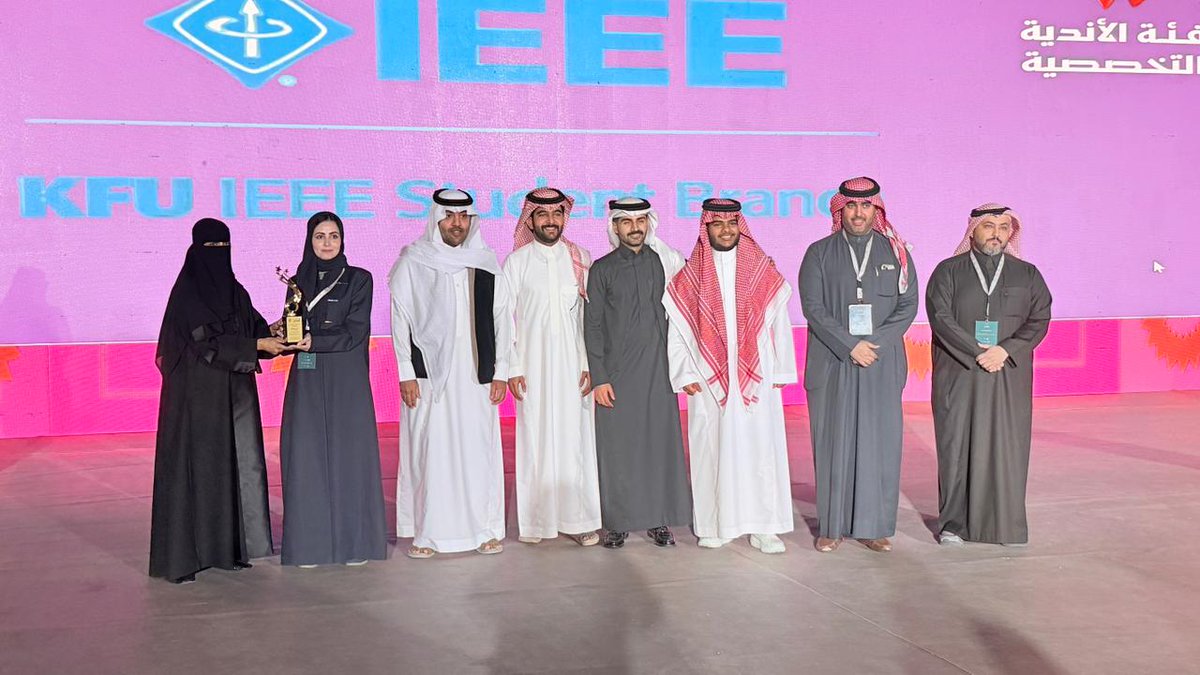 عمادة شؤون الطلاب tweet media