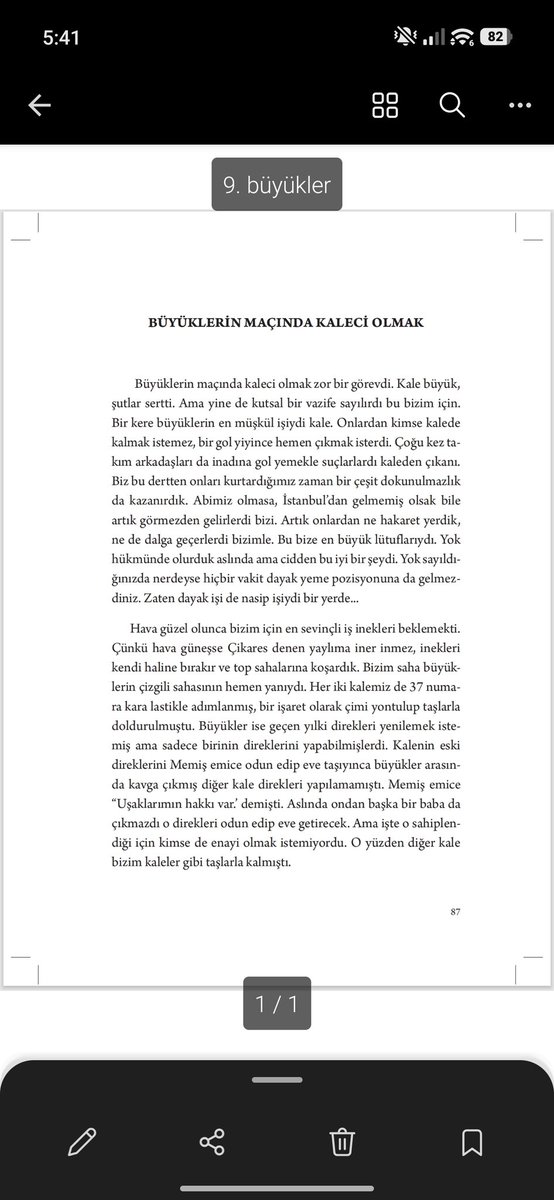 ziyakar's tweet photo. Bir ilk kitap için fazlasıyla öznel, çocuksu ve içten.. Belki birkaç kitabın öncüsü olacak. Ama büyük bir yazar olmayacağıma da göre dramatik veya sansasyonel bir ölümde kült olacak, en çok aranacak eserim de o olacak;) ne dedim ne yazdım hiç bilemedim https://t.co/jmpKMrJICF
