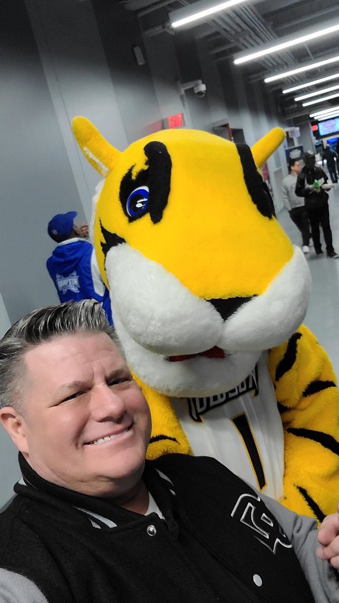 Coach Greg Rex tweet media