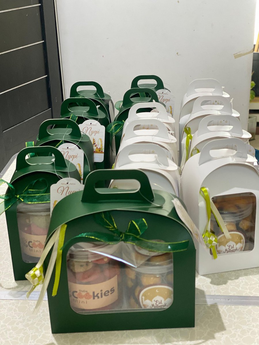 Petra Max tweet media