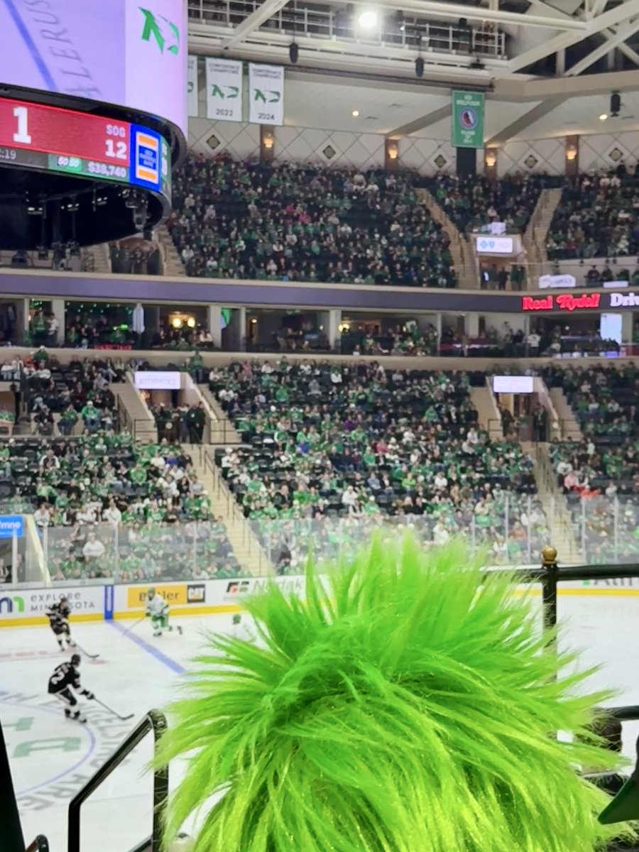 RalphEngelstadArena tweet media
