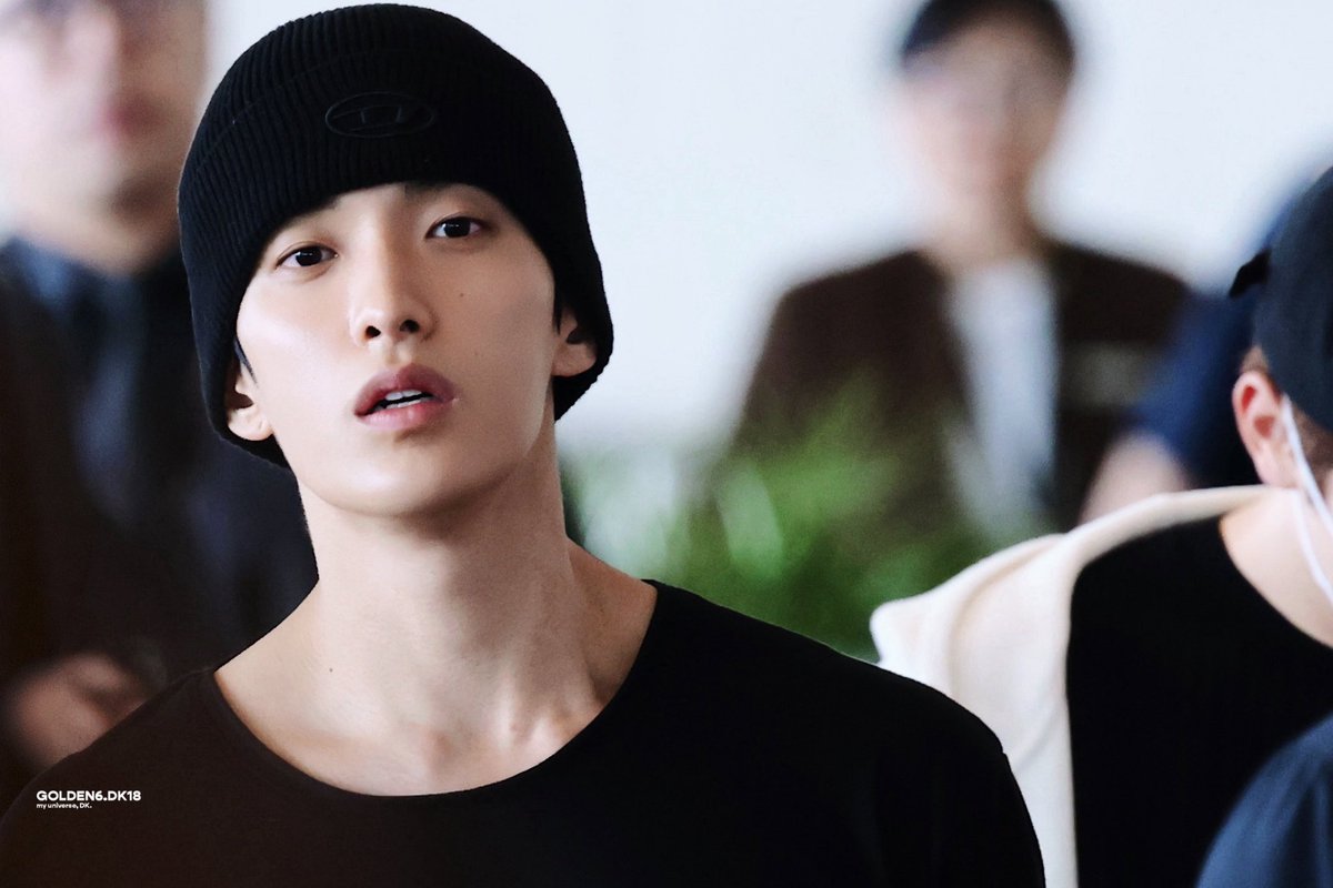 GOLDEN6.DK18 tweet media