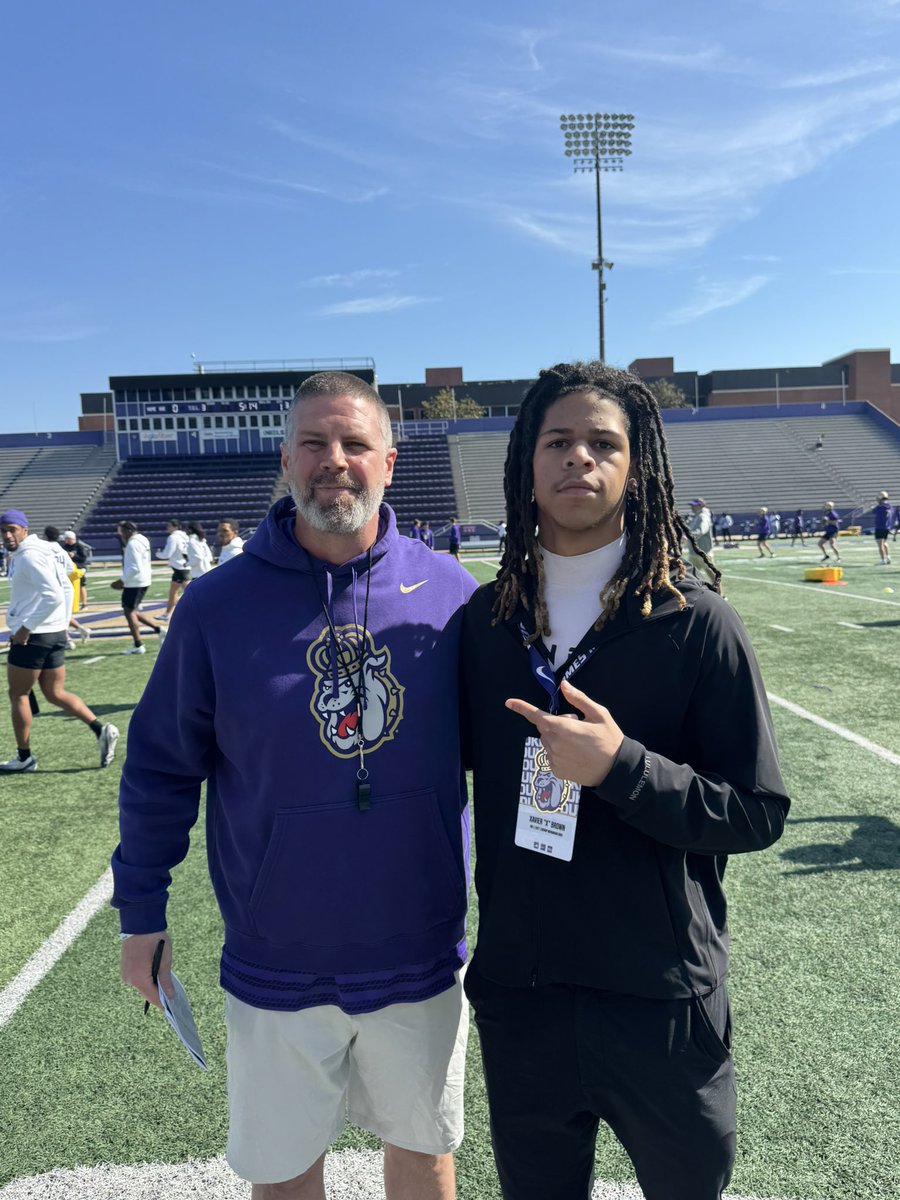 Xavier Brown tweet media