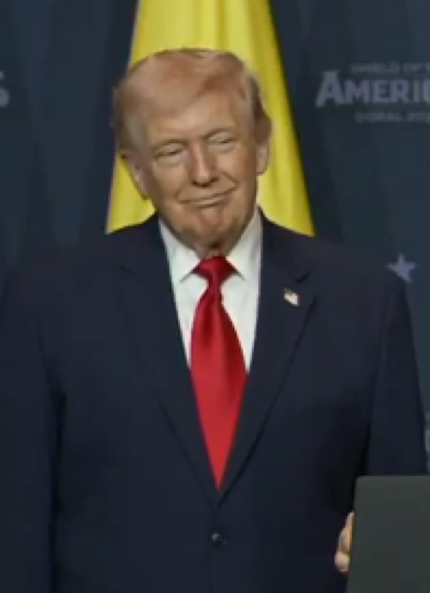 Laura Loomer tweet media