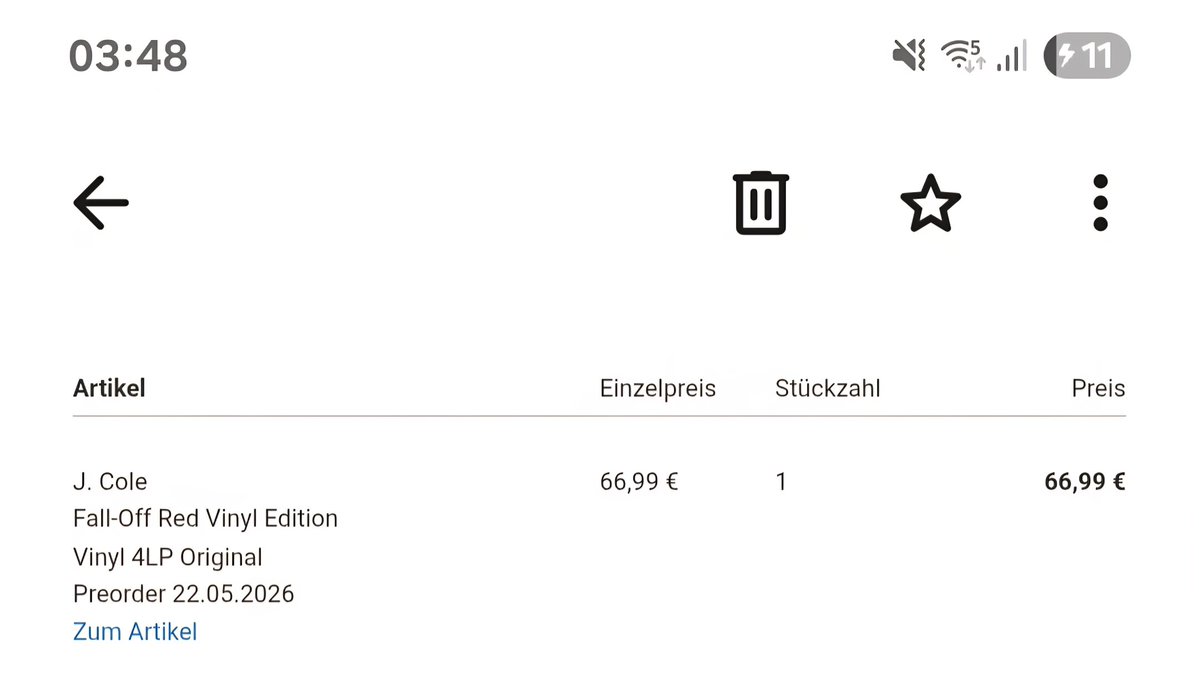 MacThizzle tweet media