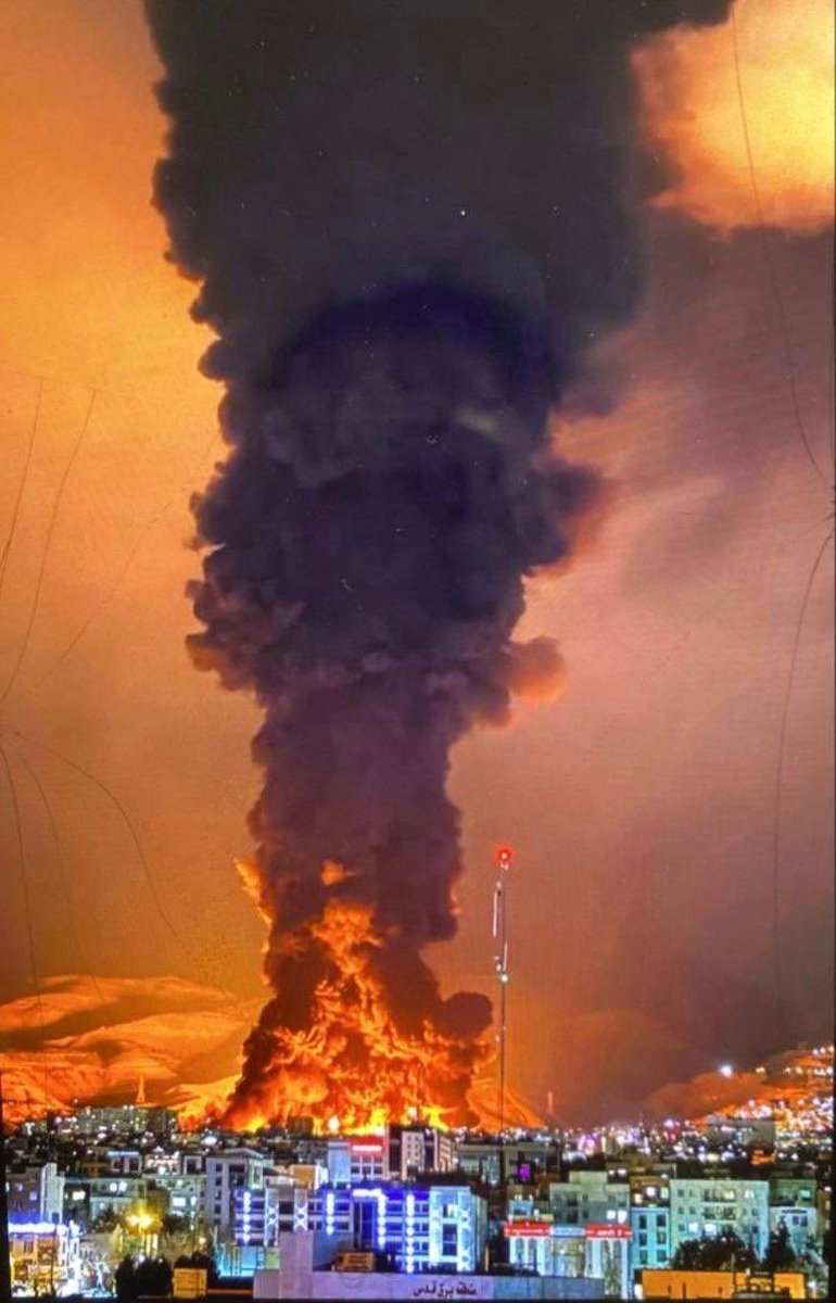 میراث جمهوری اسلامی برای ایران، 
تهران، زمستان ۱۴۰۴ .