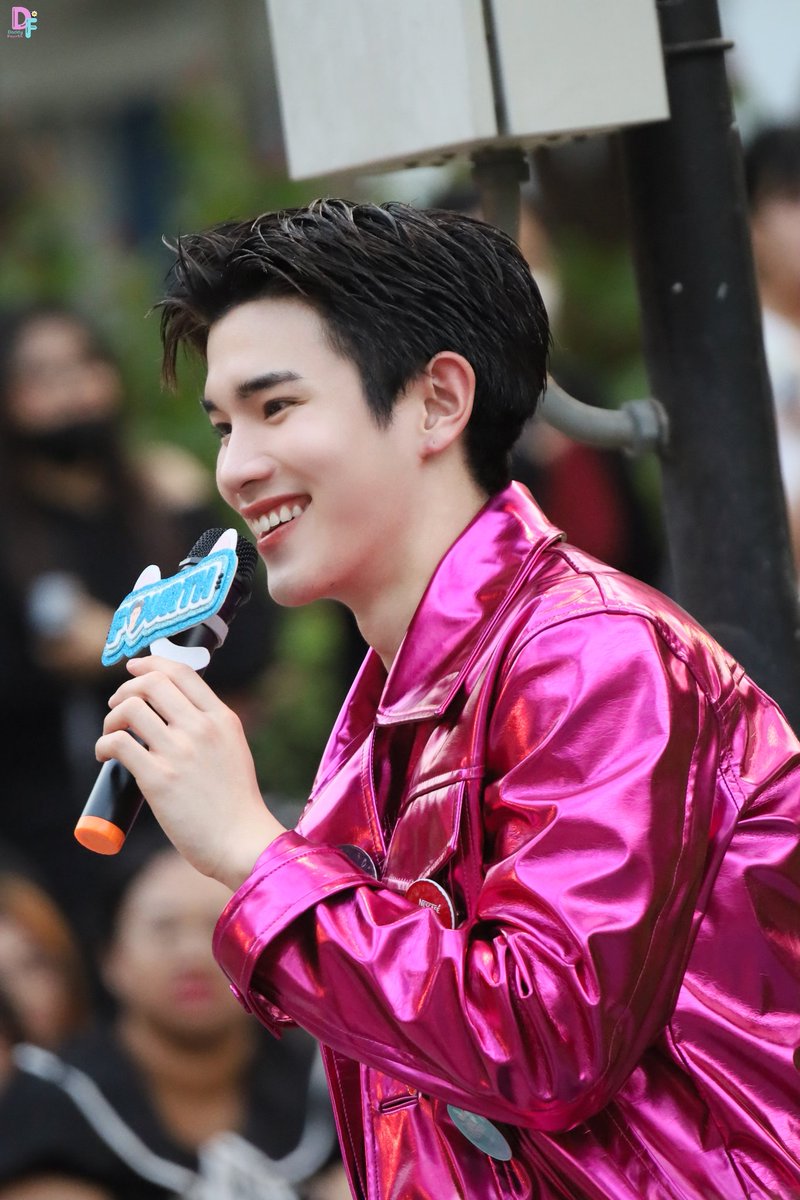 ความสดใสขอโลกใบเล็กๆของป๊าคนนี้
<a href="/tawattannn/">FOURTH</a> 
#Fourthnattawat