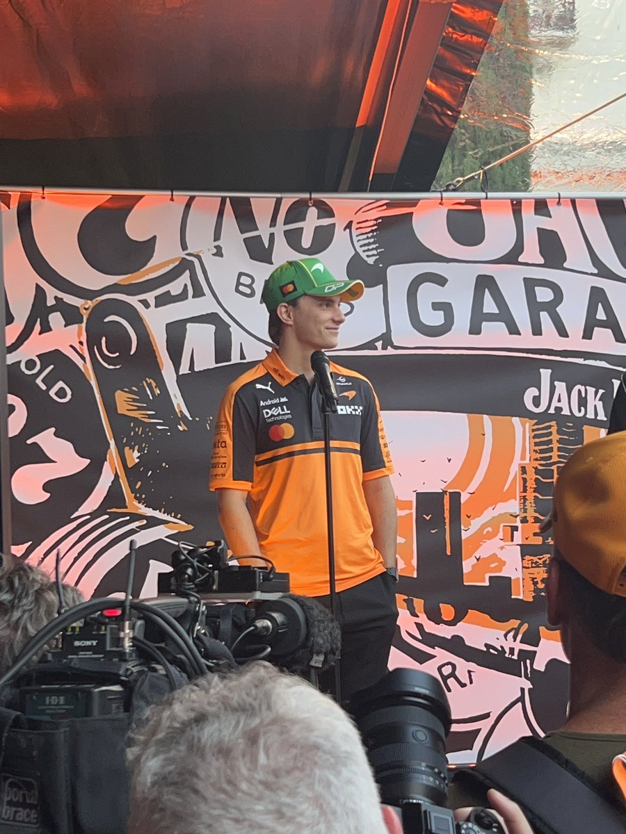 mao マオ🇦🇺 tweet media