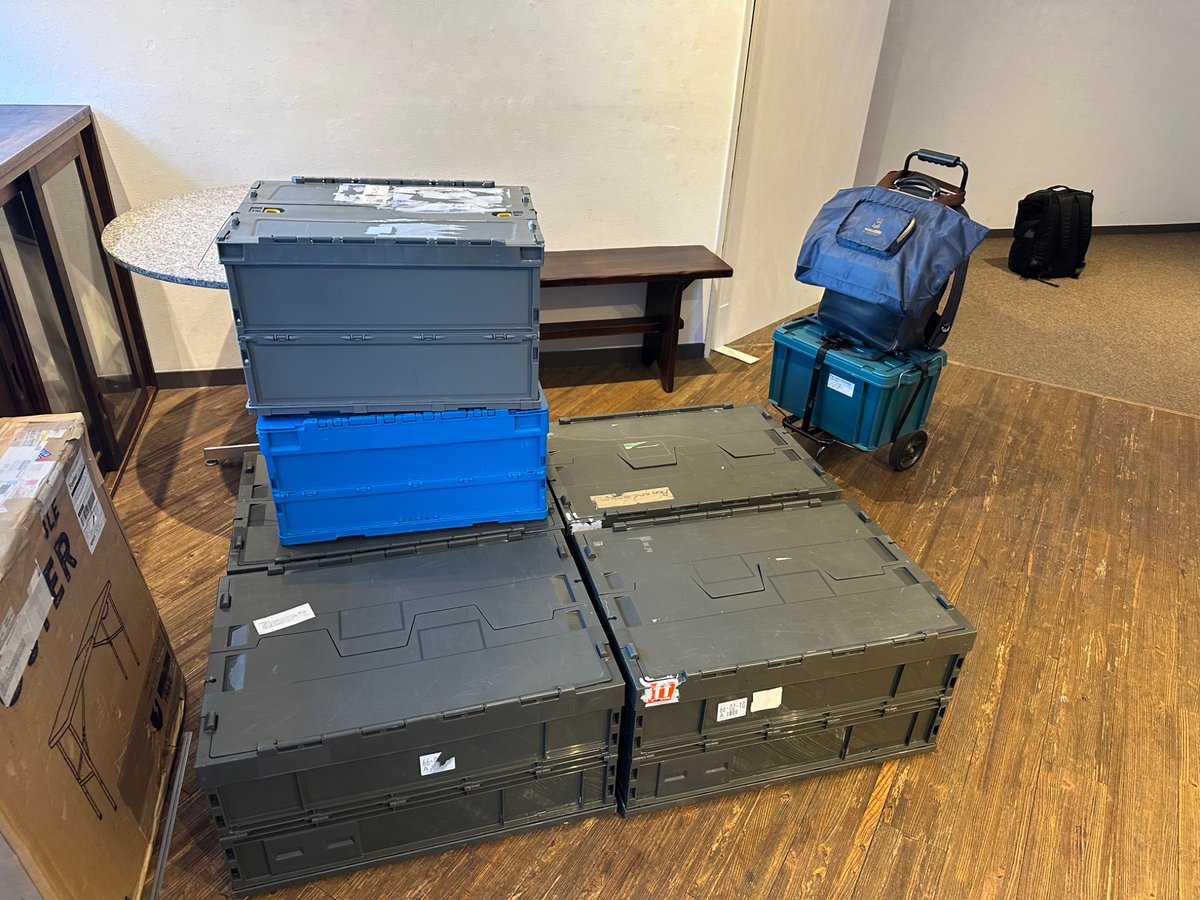 Pen and message. tweet media