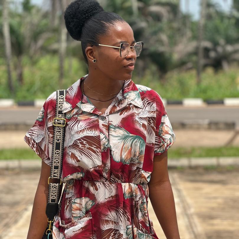 DSnow_cool's tweet photo. HAPPY International Women's Day 

To those women that are out there doing legit work to survive.

I want to use the medium to encourage you... You're doing great... 
Make nobody pressure you oo.

Be that kind of woman that's ready I vange the world positively.

But look at the other part... Do you really love going to church?