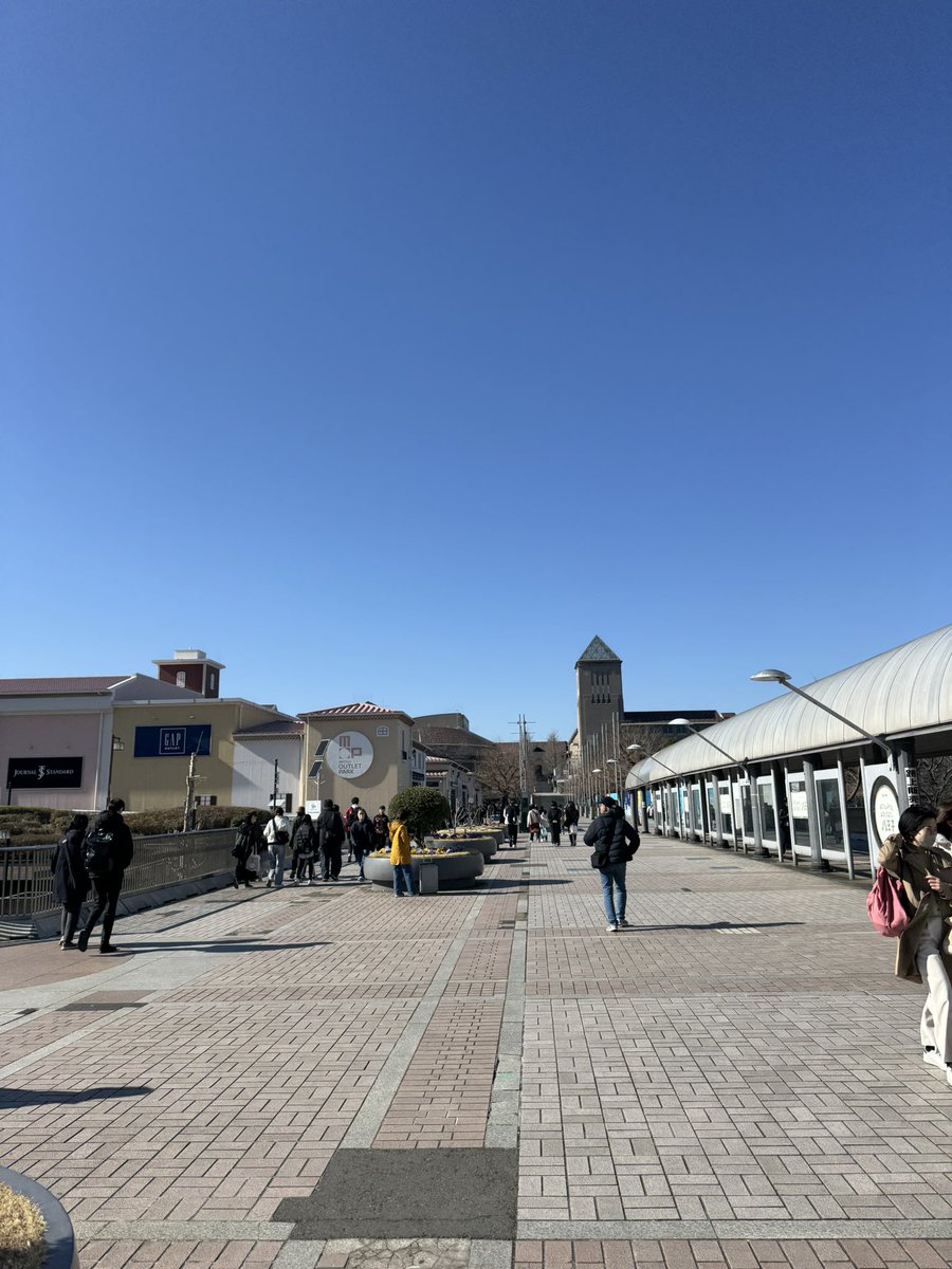 Pathfinder_DVM's tweet photo. 三井アウトレットパーク多摩南大沢に、#ひびめし の等身大パネル見に来た！
お買い物ついでにみんな見に来てね！

#ひびめし #八王子 #桑都 https://t.co/CiItRegiyY